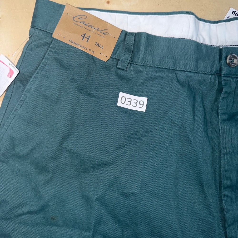 Roundtree & Yorke Casuals Mens 44 Tall Relaxed Fit Shorts Dark Teal Green NWT